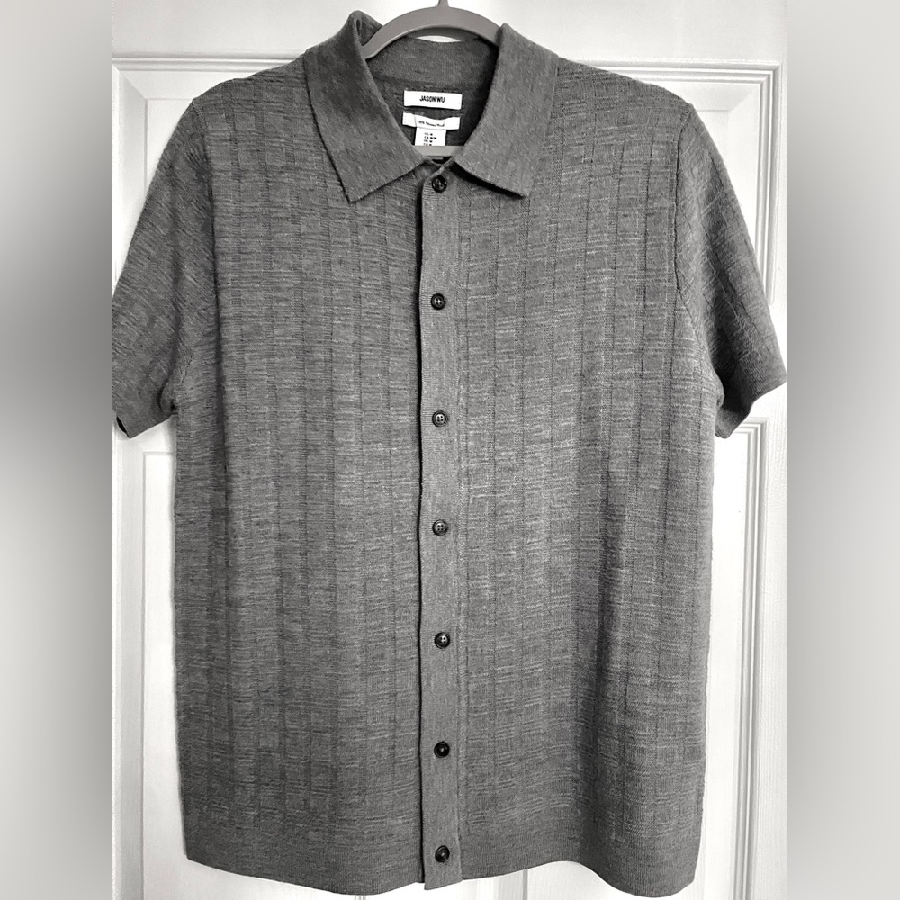 NEW Jason Wu Gray Merino Wool Men's Sweater. Size Medium. Short Sleeves.